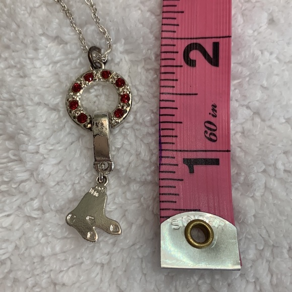 MLB BOSTON RED SOXS NECKLACE - Picture 2 of 7